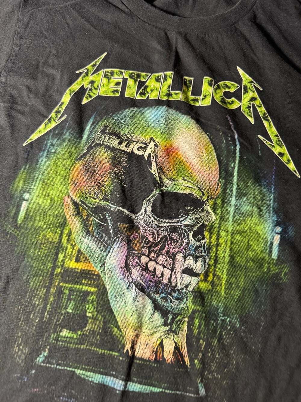Metallica Green Skull Graphic Band T-Shirt - Picture 2 of 8